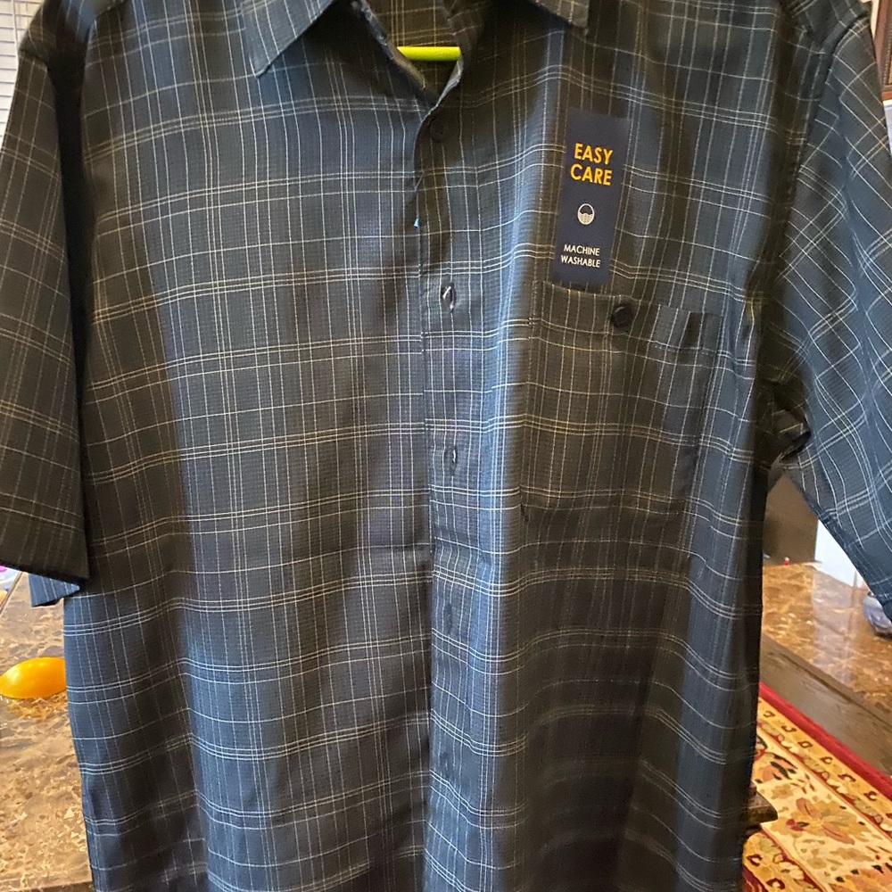 Men short sleeve shirt